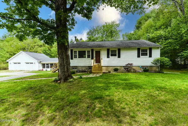 5764 Lake Road, Galway, NY 12074