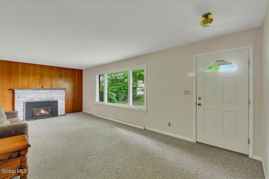 4 Pheasant Lane, East Greenbush, NY 12033 - #2