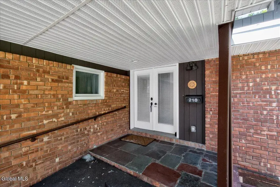 218 Ormond Street, Albany, NY 12208 - #3