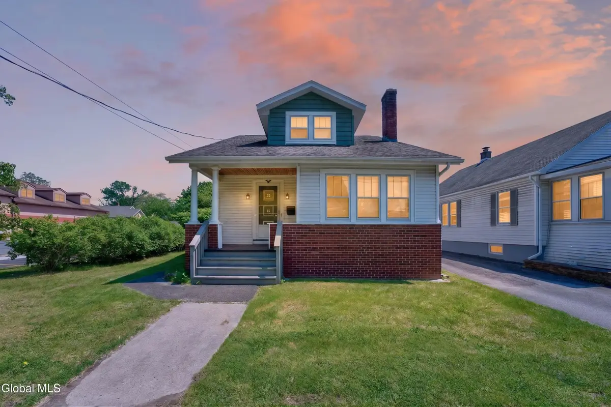 32 Osborne Road, Colonie, NY 12205 - #1