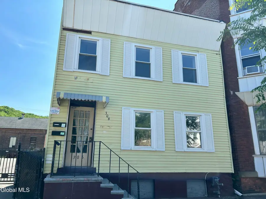 306 4th, Troy, NY 12180 - #2