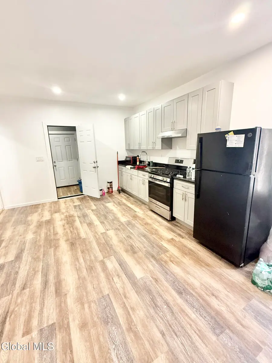 821 Strong Street, Schenectady, NY 12307 - #2