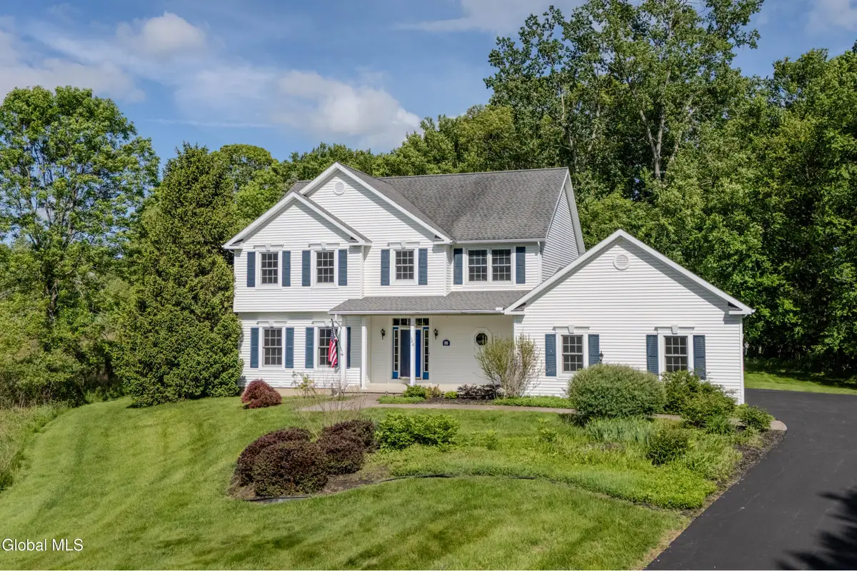 826 Creek Court, Slingerlands, NY 12159 - #1