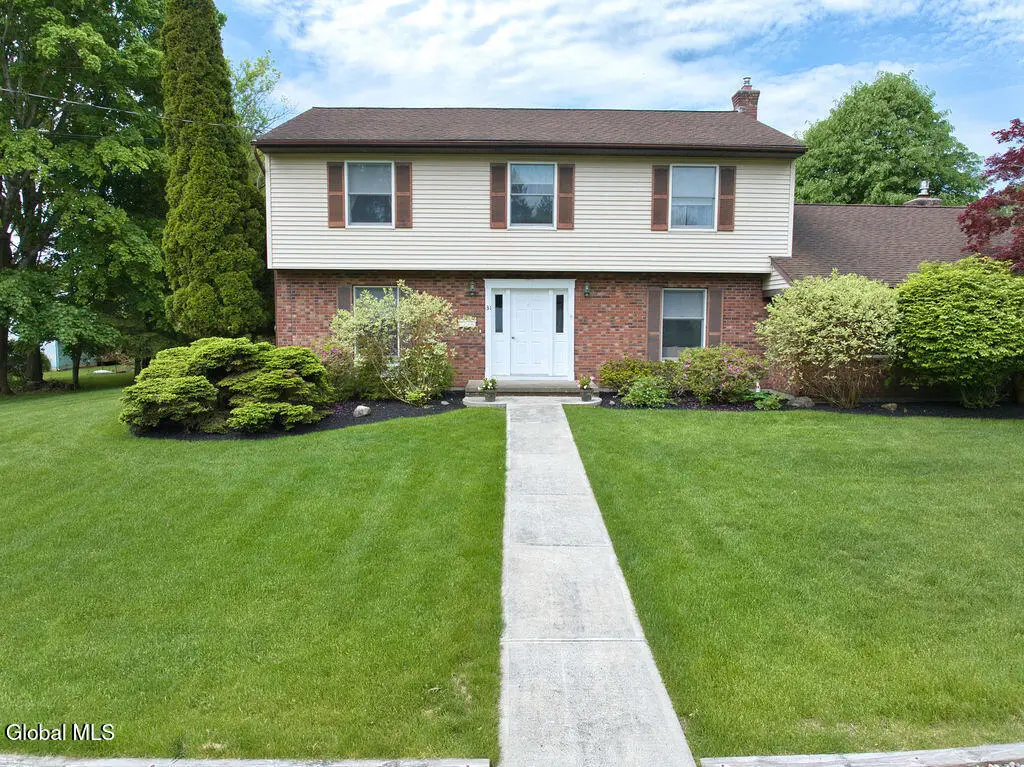 31 Crestwood Lane, Bethlehem, NY 12054 - #1