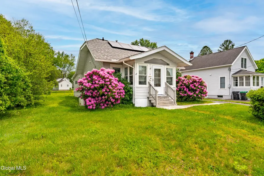 6 Campbell Avenue, Castleton On Hudson, NY 12033 - #3