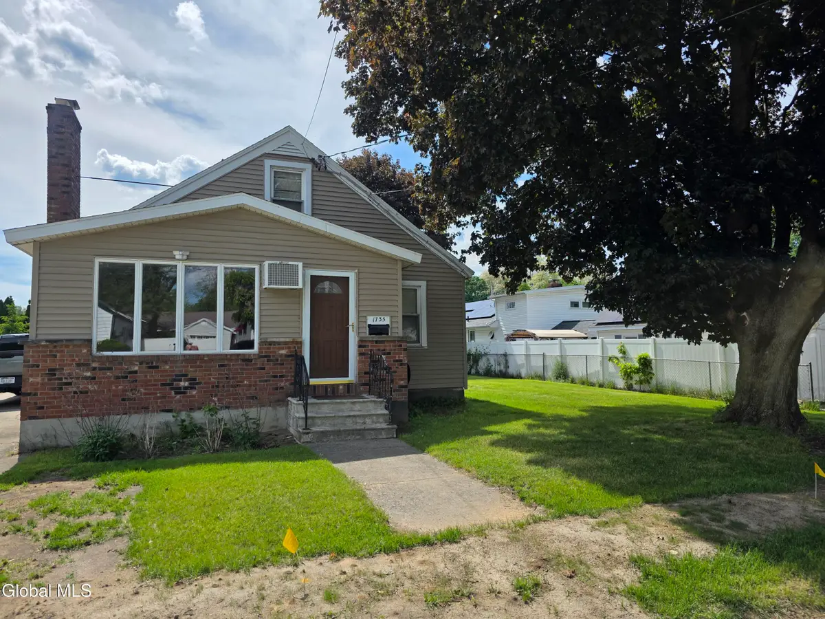 1735 Suffolk Avenue, Rotterdam, NY 12303 - #1