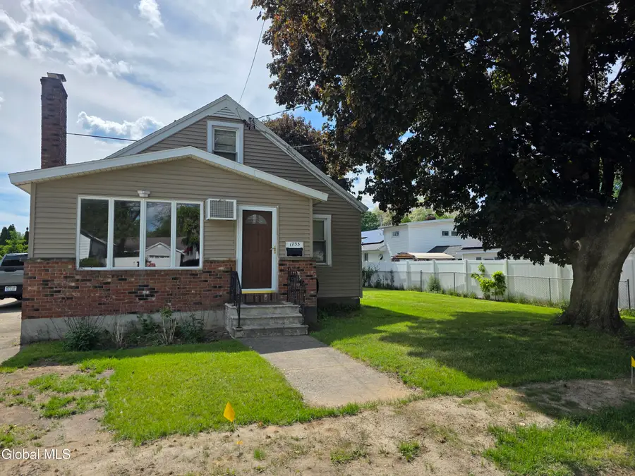 1735 Suffolk Avenue, Rotterdam, NY 12303 - #2