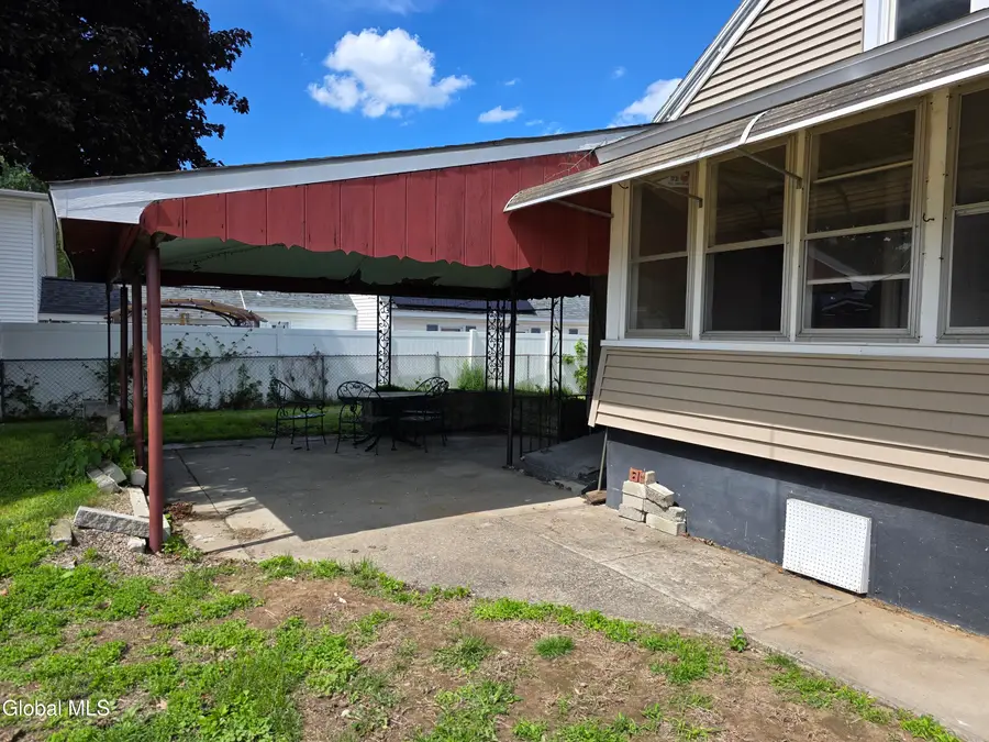1735 Suffolk Avenue, Rotterdam, NY 12303 - #3