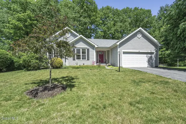 812 Al Constantino Drive, Rotterdam, NY 12306