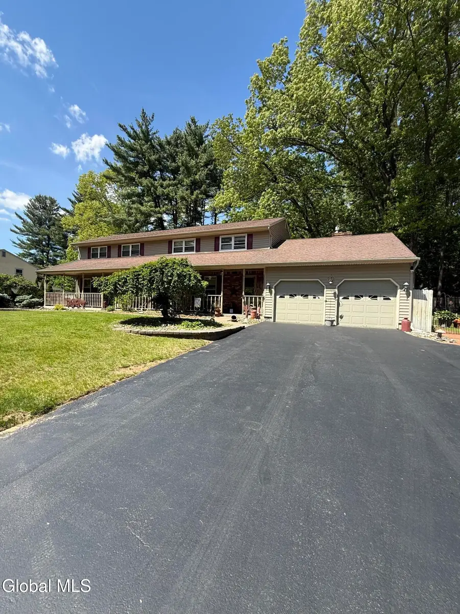 4 Pine Knoll Drive, Saratoga Springs, NY 12866 - #2