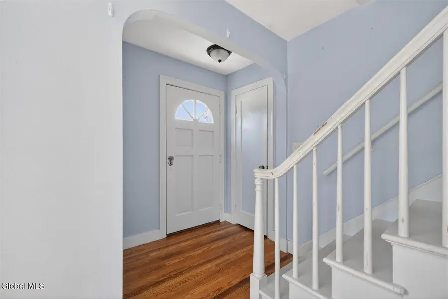 20 Washington Avenue, Halfmoon, NY 12118 - #3