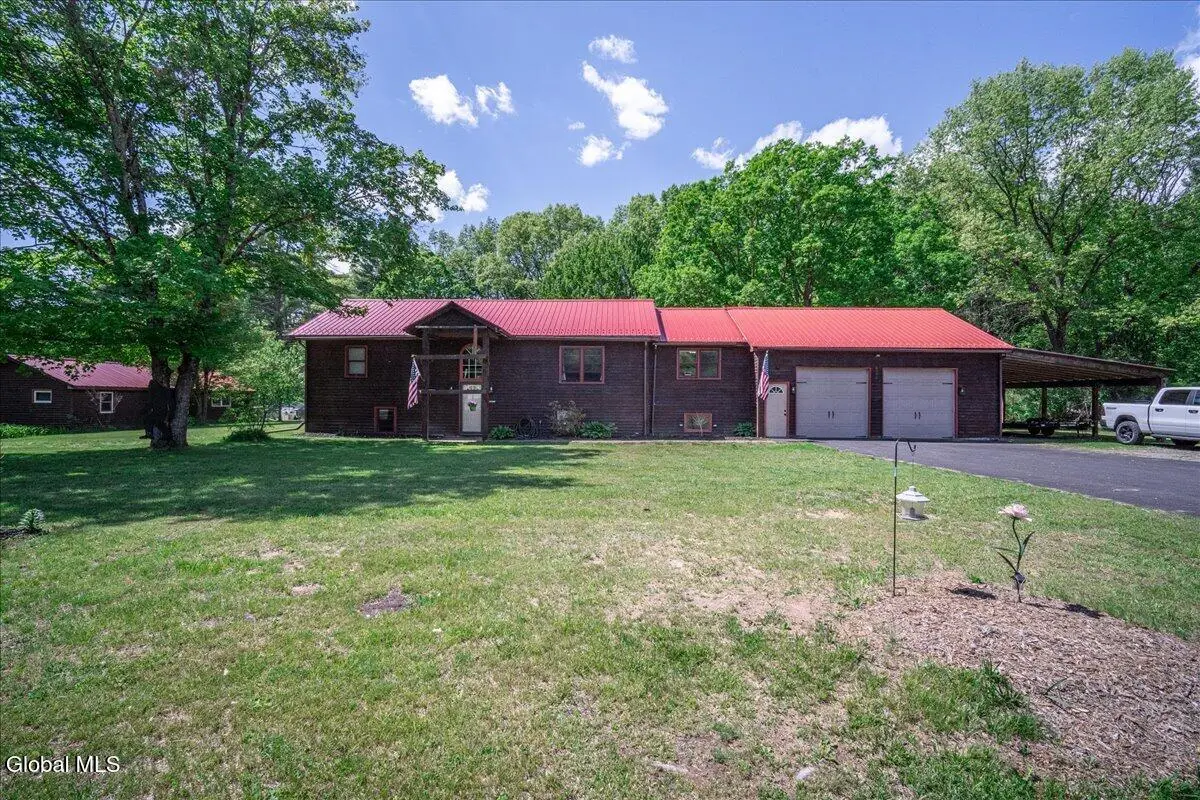 4386 Route 50, Saratoga Springs, NY 12866 - #1
