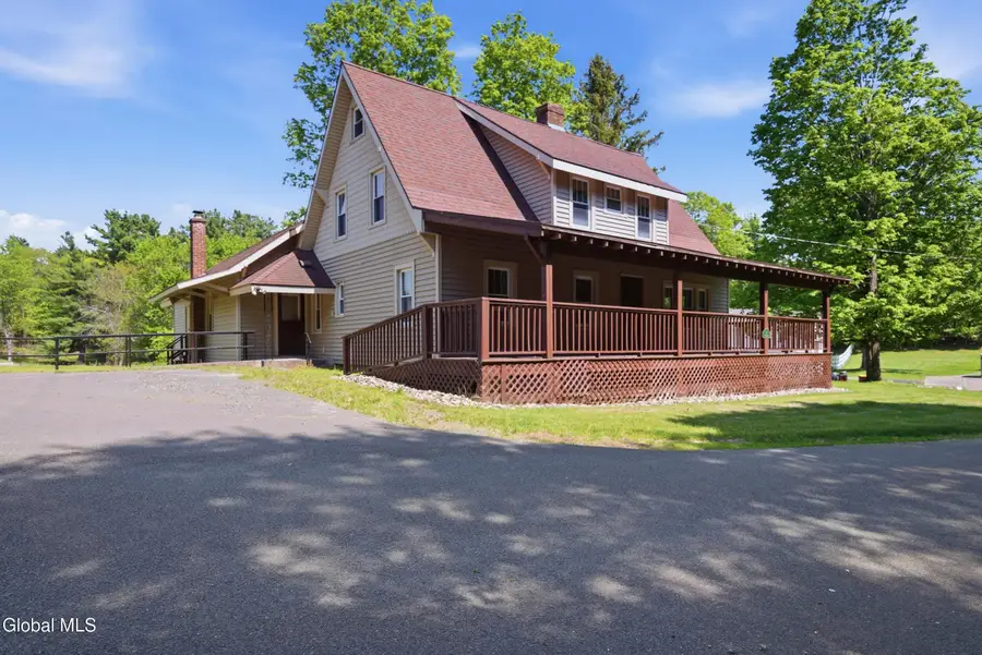 4 Tyler Way, West Sand Lake, NY 12196 - #3