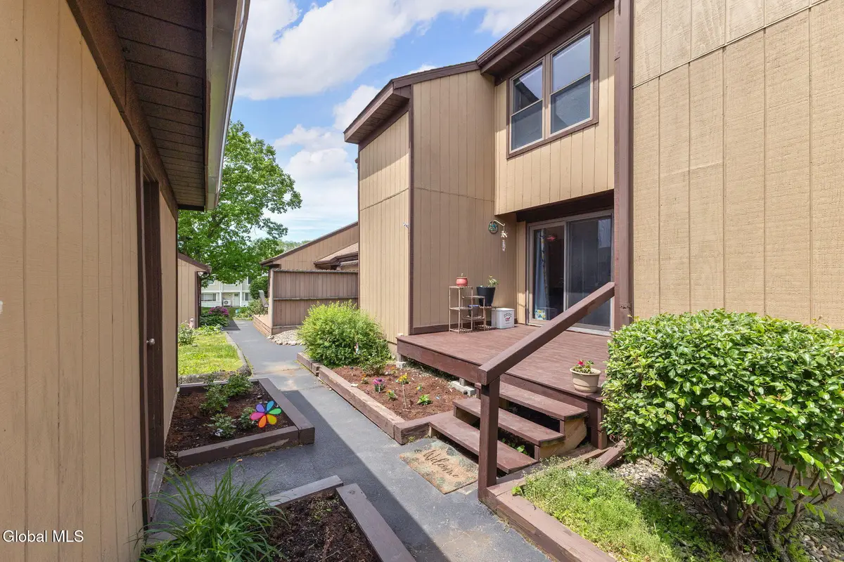 1503 Huntington Court, East Greenbush, NY 12061 - #1