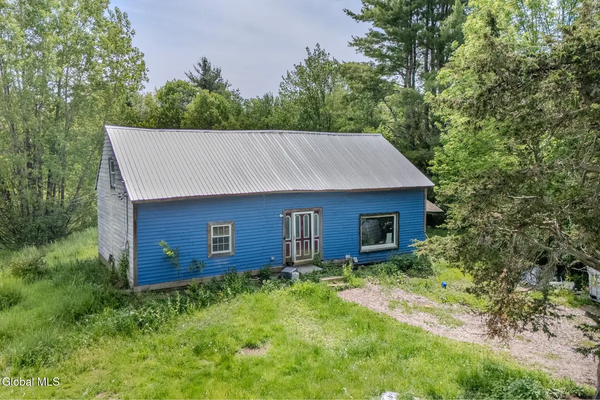 328 North Road, Poestenkill, NY 12018 - #1