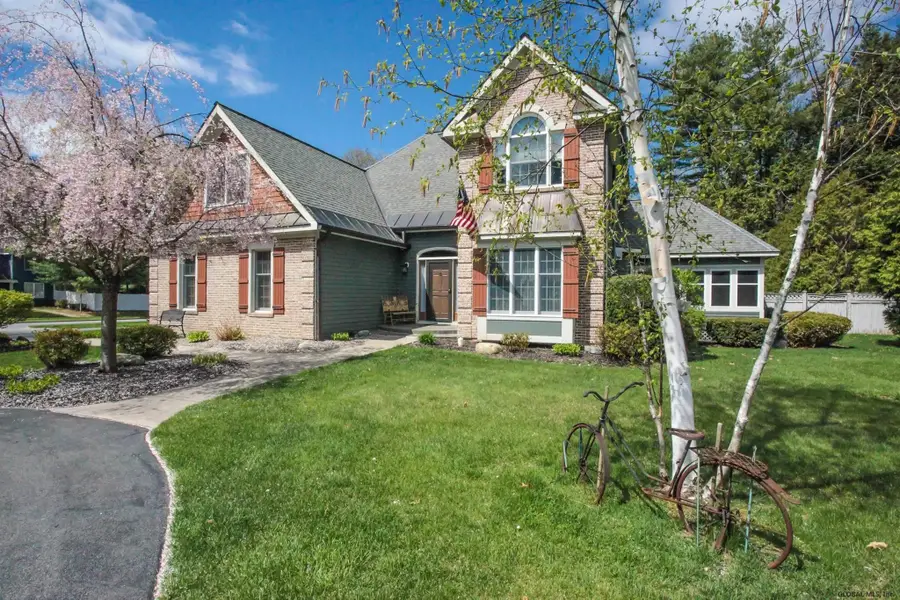 27 Arrowhead Road, Saratoga Springs, NY 12866 - #3