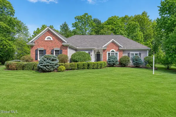 76 Journey Lane, Bethlehem, NY 12077