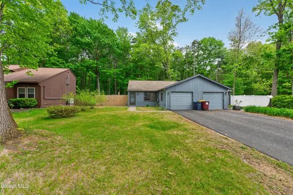 85 Wake Robin Road, Ballston Spa, NY 12020