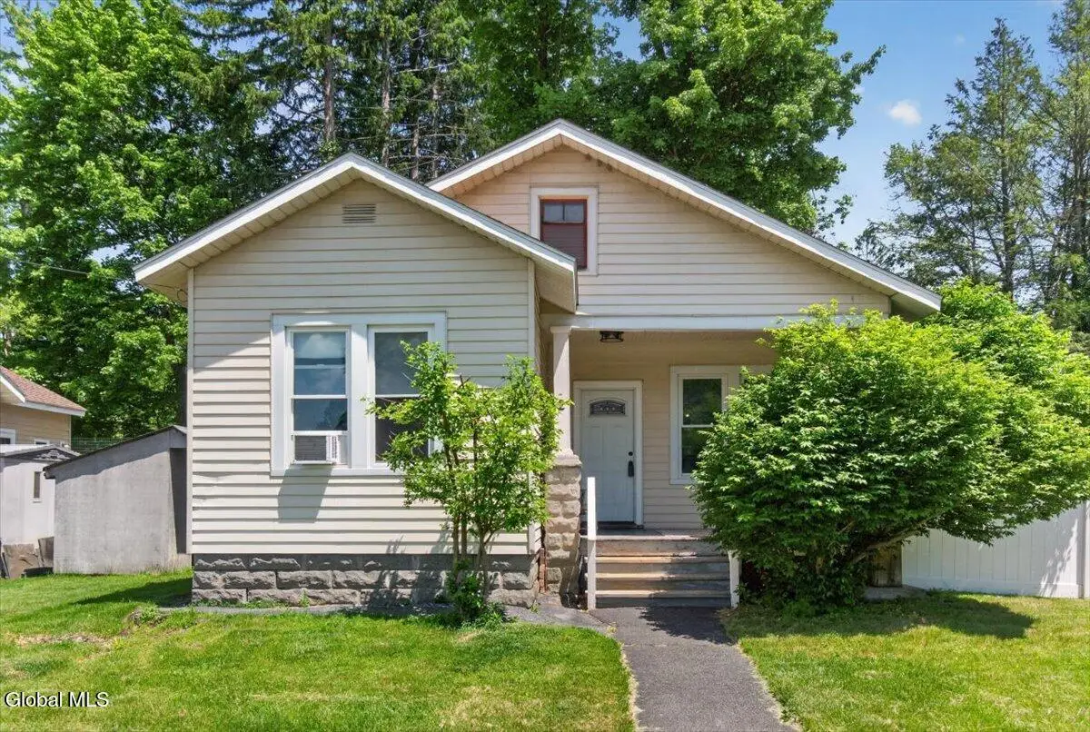 2 Woodlawn Terrace, Bethlehem, NY 12054 - #1