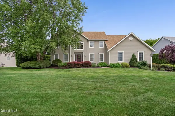2501 Angelina Drive, Niskayuna, NY 12309