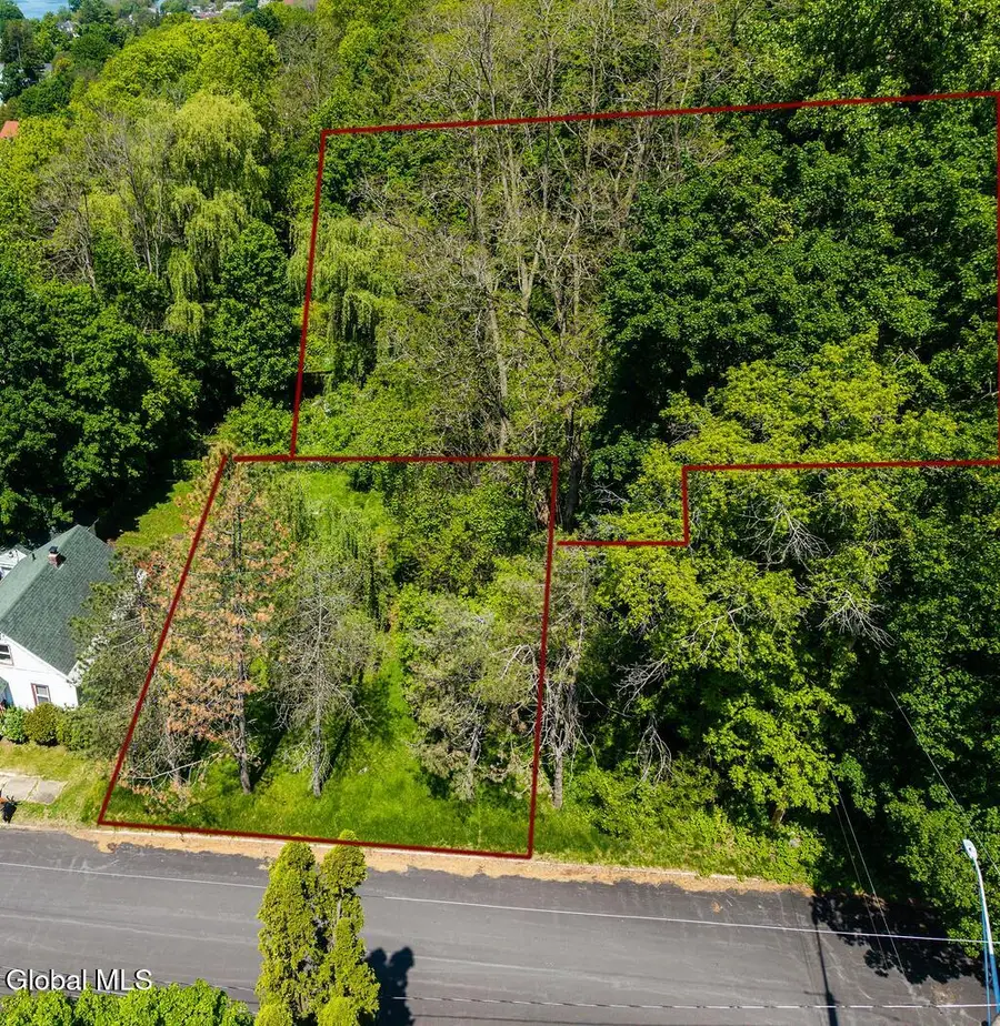 4 Laura Street, Amsterdam, NY 12010 - #3