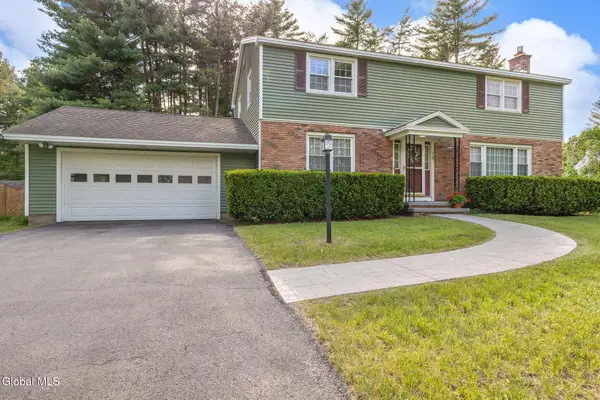 18 Sherwood Drive, Queensbury, NY 12804