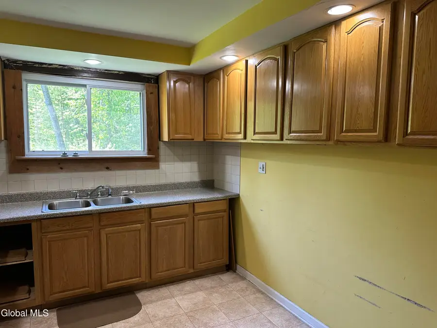 32 Thompson Lane, New Lebanon, NY 12125 - #3