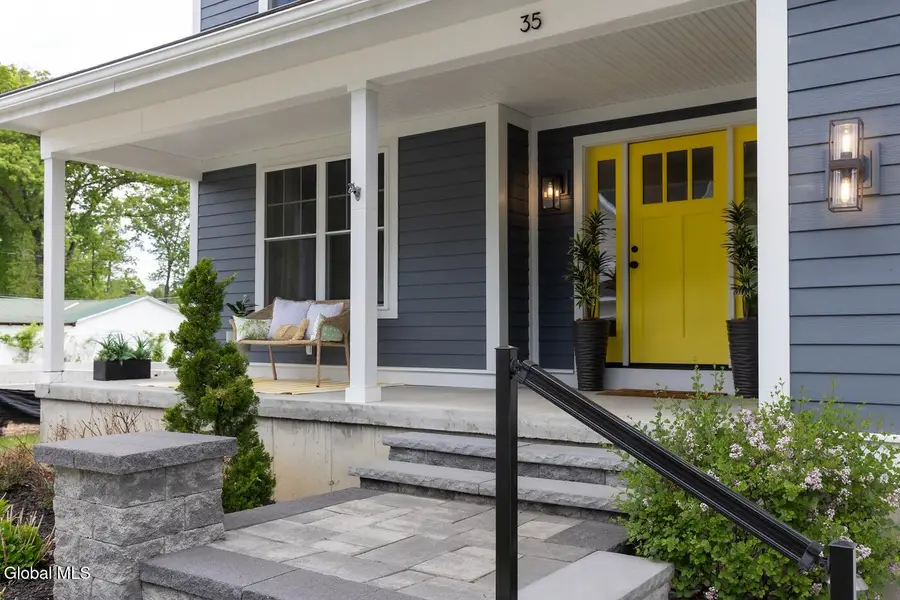 35 Chloes Way, Saratoga Springs, NY 12866 - #2