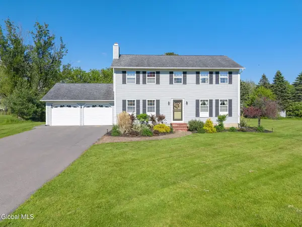 4 Canter Lane, Johnstown, NY 12095
