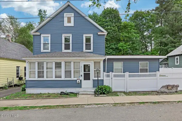 2115 Colgate Place, Schenectady, NY 12304