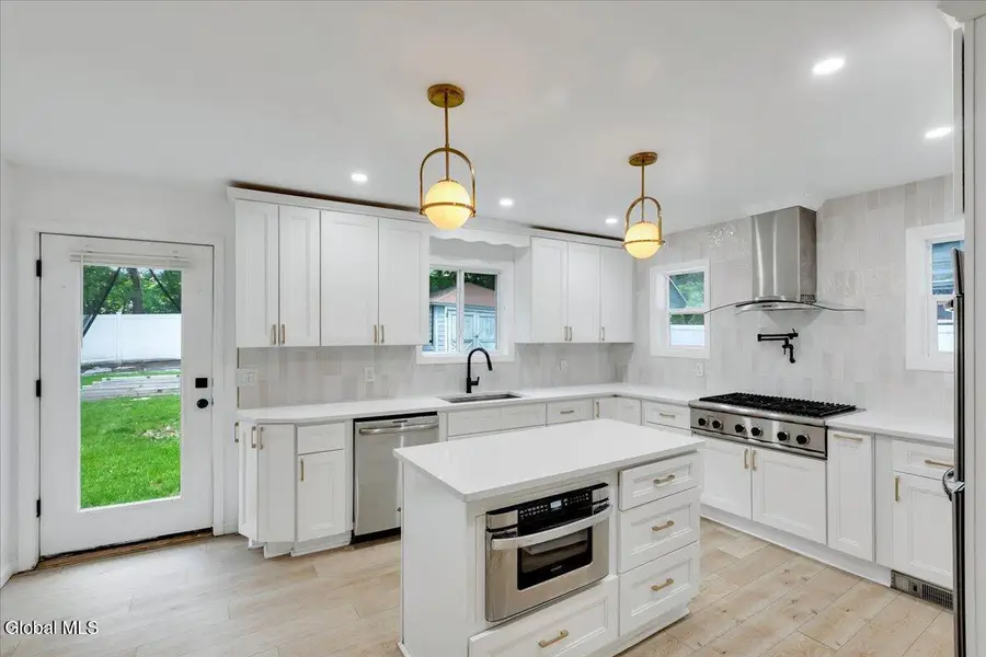 2115 Colgate Place, Schenectady, NY 12304 - #2