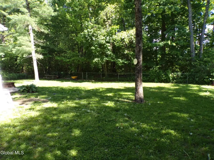 19 Oakwood Drive, Queensbury, NY 12804 - #3