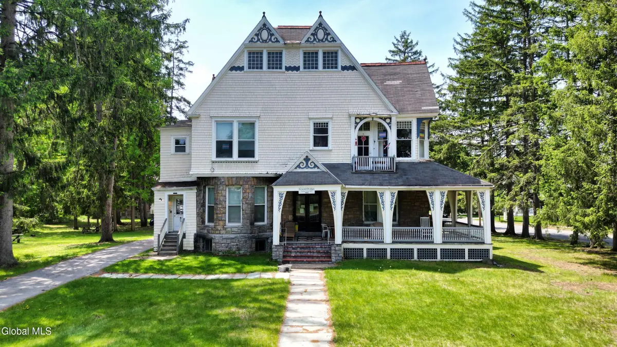 190 Ridge Street, Glens Falls, NY 12801 - #1