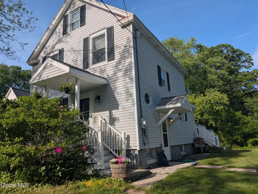 874 Benedict Avenue, Niskayuna, NY 12309 - #2