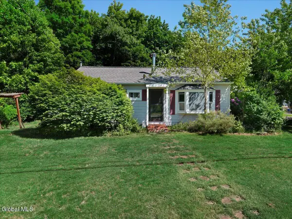 3 Jones Drive, Colonie, NY 12309