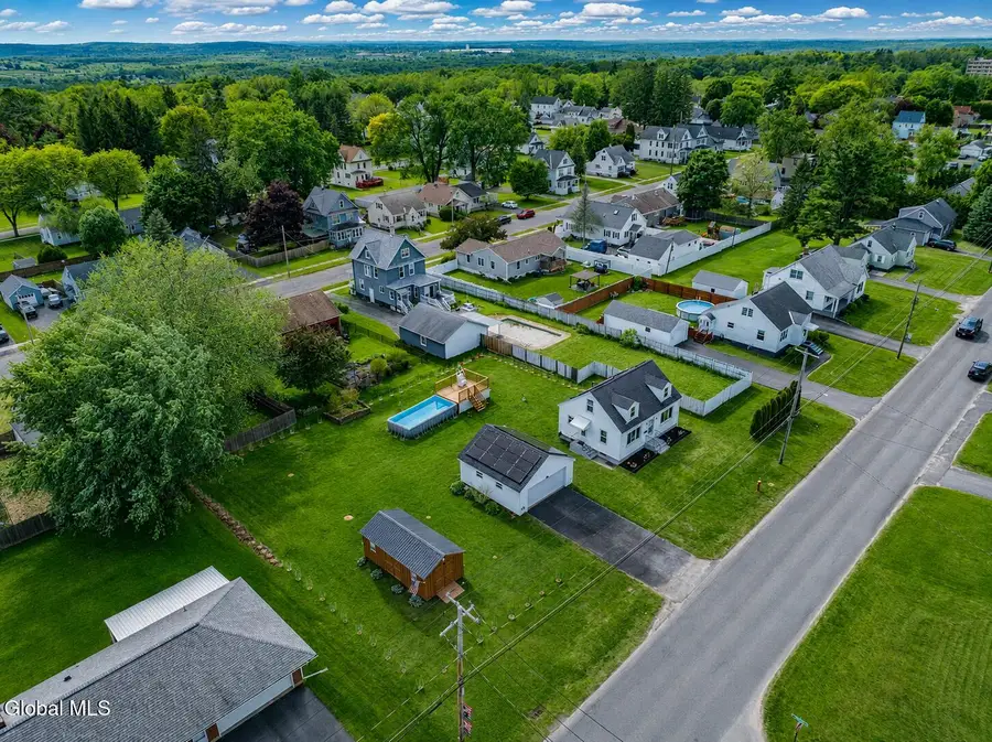 90 Clizbe Avenue, Amsterdam, NY 12010 - #3