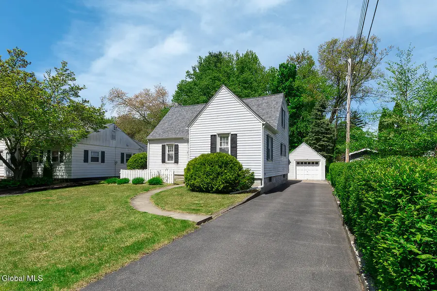 22 Westlyn Court, Guilderland, NY 12203 - #3