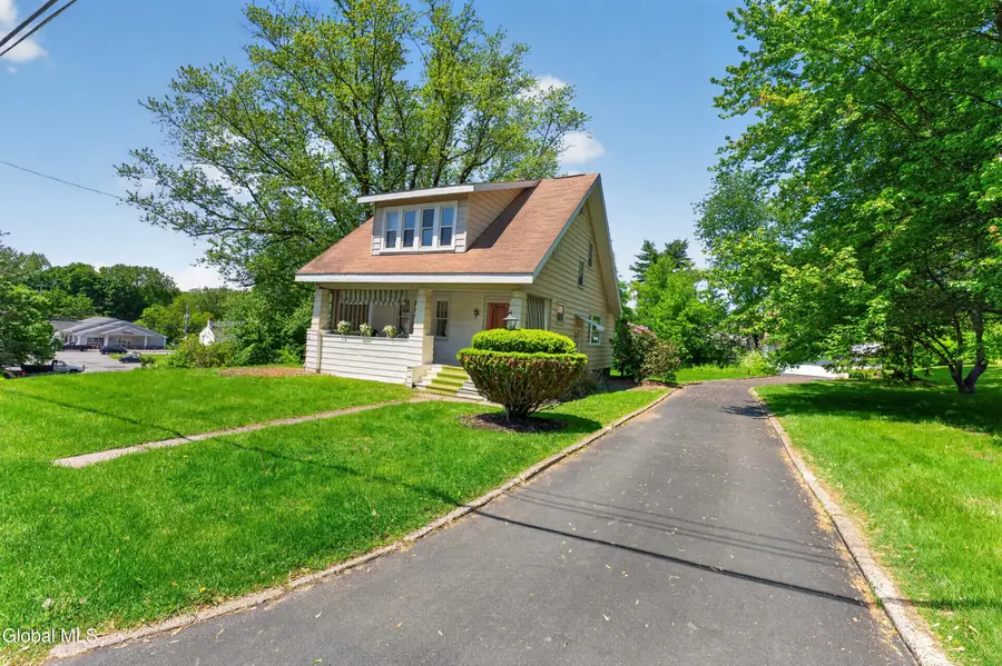 11 Orchard Terrace, North Greenbush, NY 12198 - #3