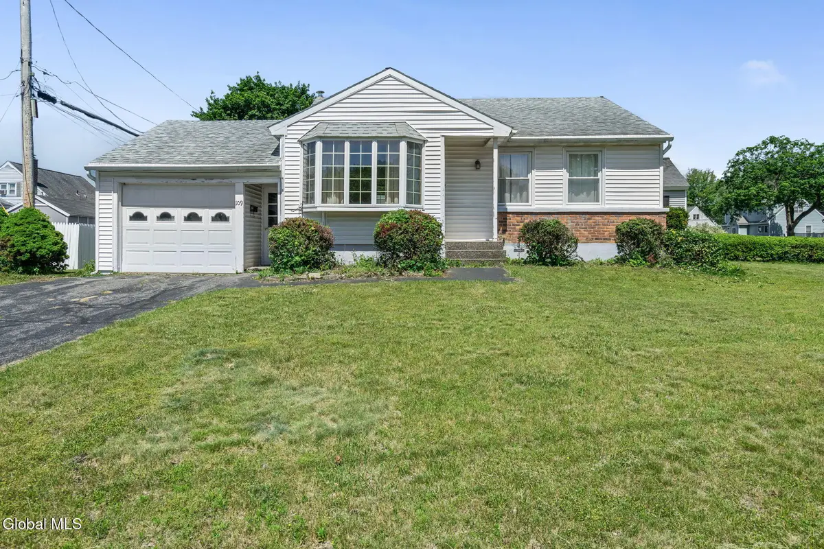 109 Elliott Avenue, Schenectady, NY 12304 - #1