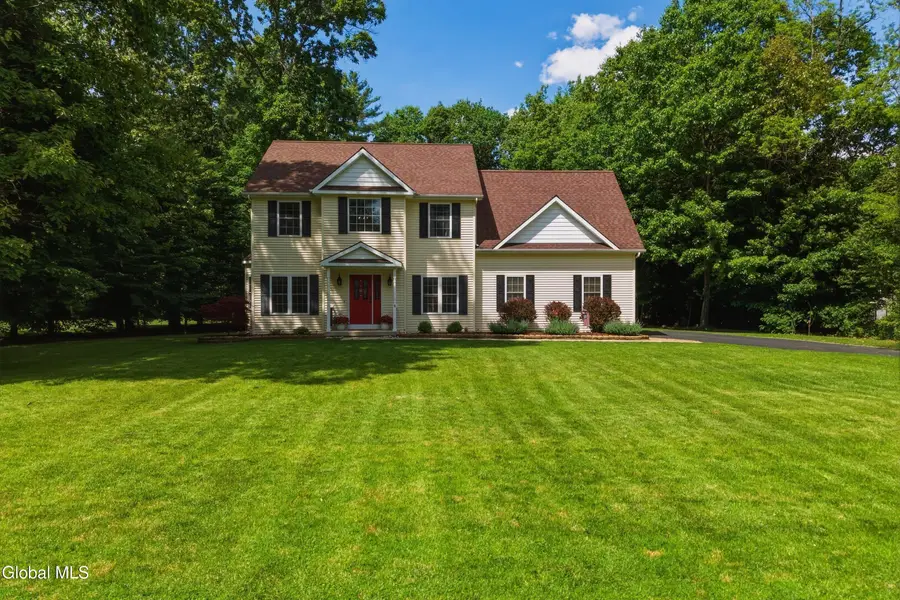 11 Oakwood Court, Ballston Spa, NY 12020 - #2