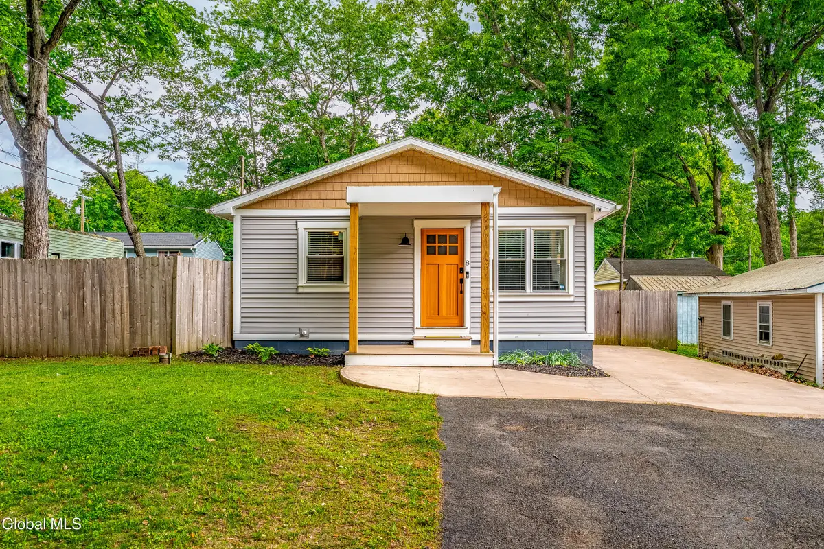 8 Cove Street, Niverville, NY 12130 - #1