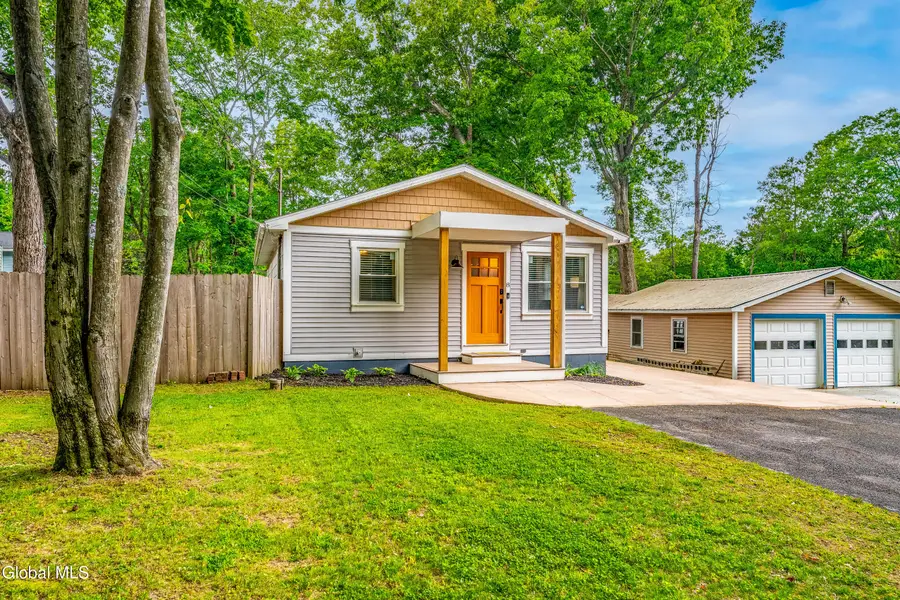 8 Cove Street, Niverville, NY 12130 - #2