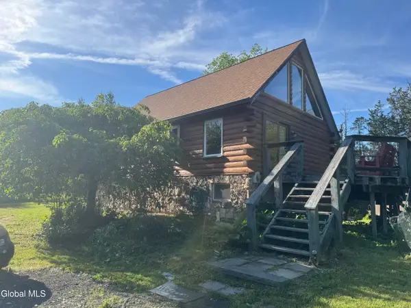 26 Squire Lane, Athens, NY 12015