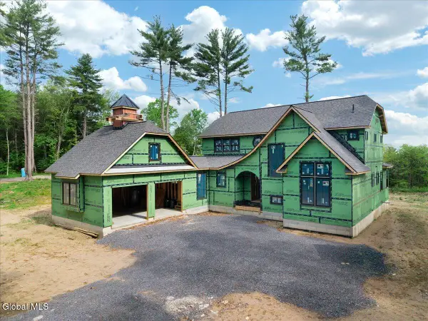 182 Route 9p, Malta, NY 12866