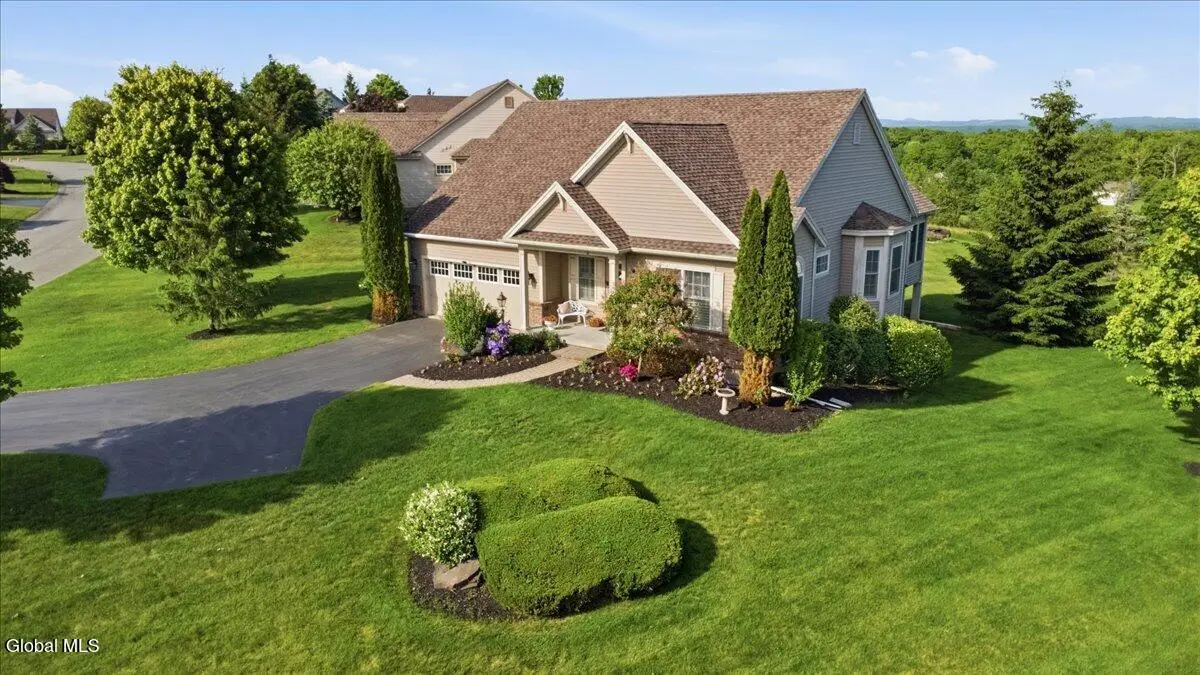 2 Camden Court, Halfmoon, NY 12118 - #1