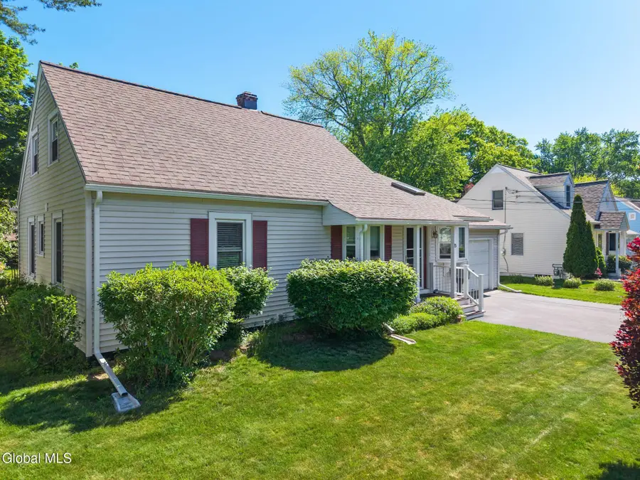 13 Saratoga Drive, Glenville, NY 12302 - #2