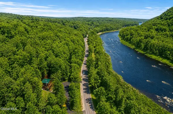 1487 River Road, Thurman, NY 12885