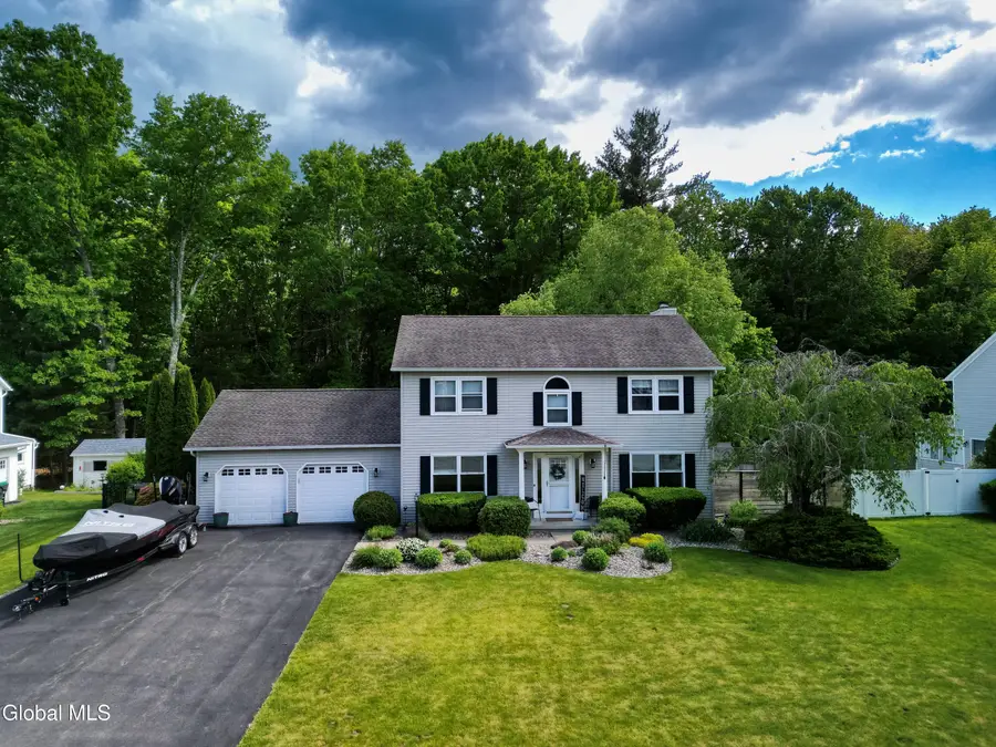 106 Pheasant, Schenectady, NY 12303 - #2