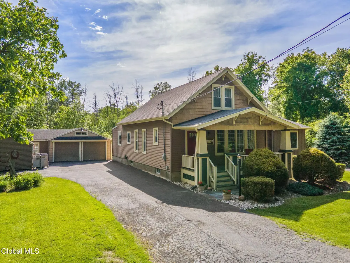 775 St Davids Lane, Niskayuna, NY 12309 - #1
