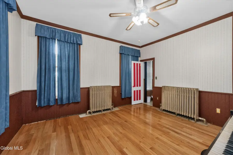 33 Egbert Street, Cohoes, NY 12047 - #3